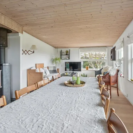 2 Bedroom Awesome In Kalundborg