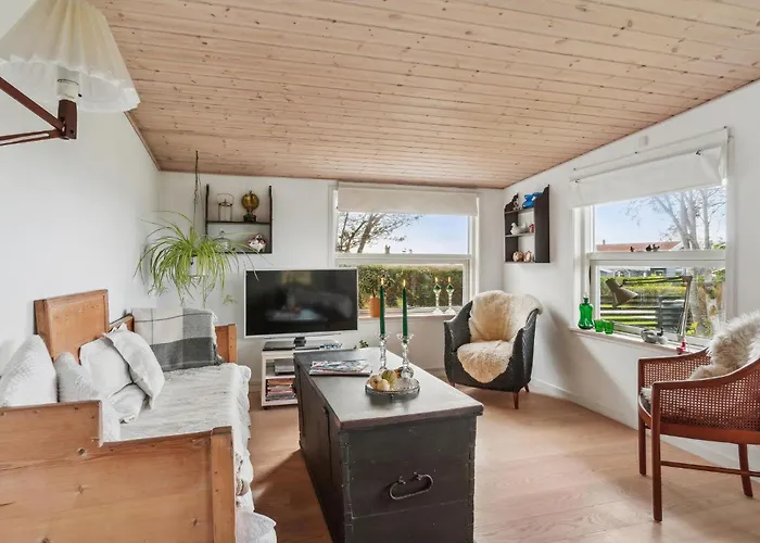 2 Bedroom Awesome In Kalundborg