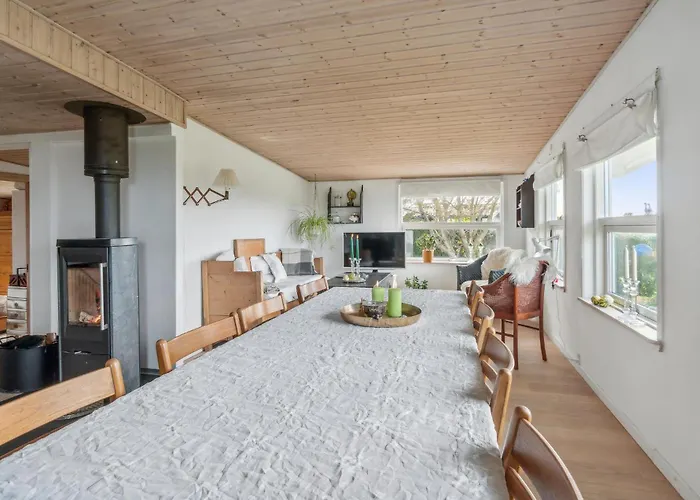 2 Bedroom Awesome In Kalundborg