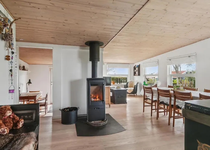 Ferienhaus 2 Bedroom Awesome In
